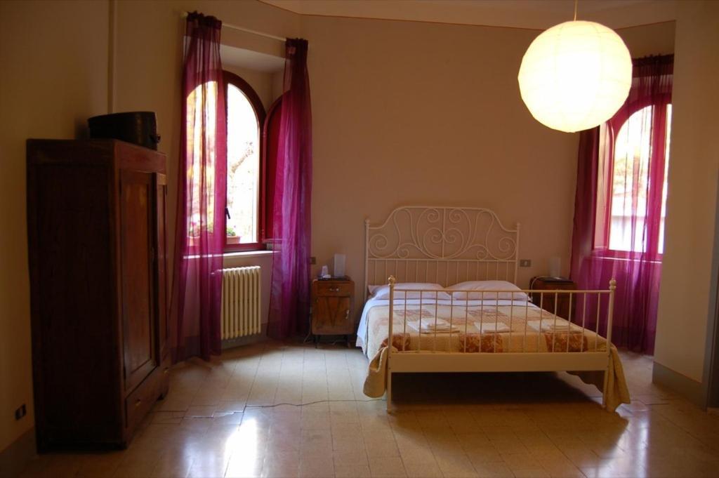 Hotel Casa Betania Cortona Zimmer foto