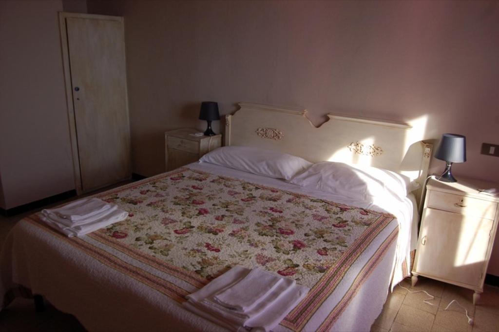 Hotel Casa Betania Cortona Zimmer foto